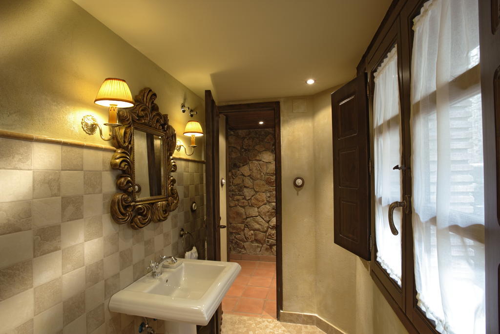 Hotel Rural & Spa Los Anades Abánades Chambre photo